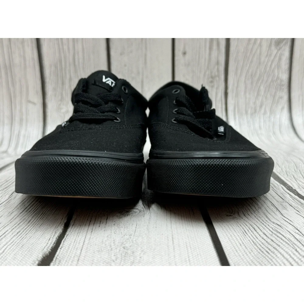 Vans Doheny Triple Black Skate‎ Shoes Youth Size 11YT VN0A3MWA186 New